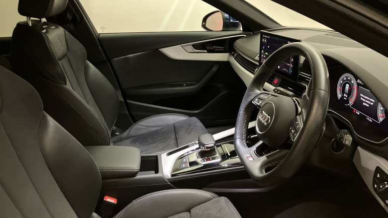 Audi A4 35 TFSI S Line 5dr S Tronic Petrol Estate